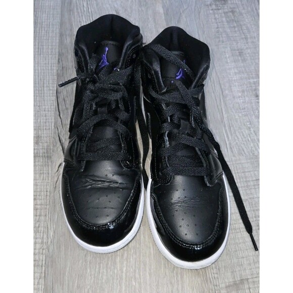 Nike Jordan 1 Mid SE Space Jam Black Sneakers Shoes DV1337-004 Youth Kids 6Y - Picture 1 of 4